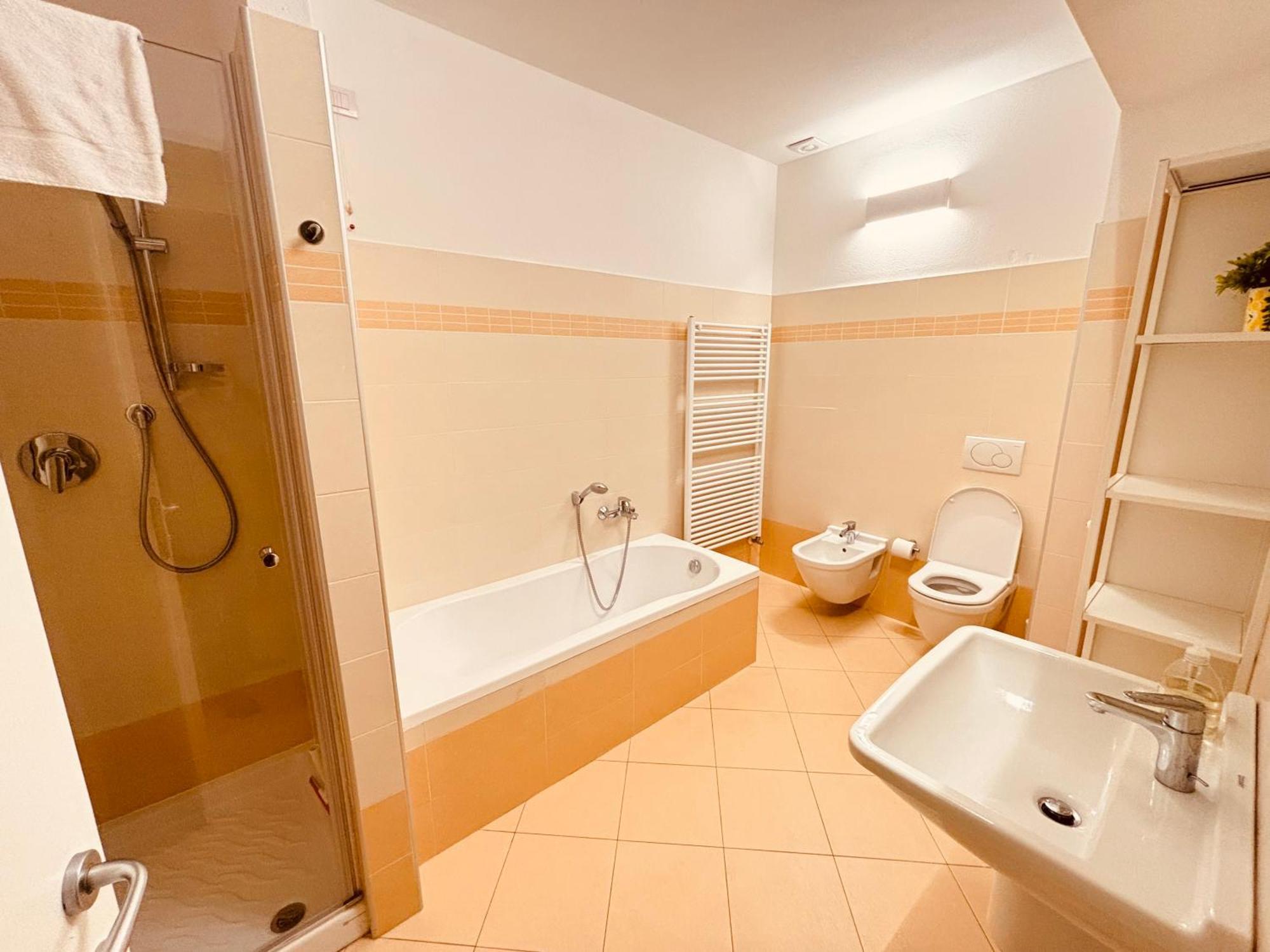 Lago Villa Zen - Apartment With Jacuzzi, Panoramic Views Lenno Exteriör bild